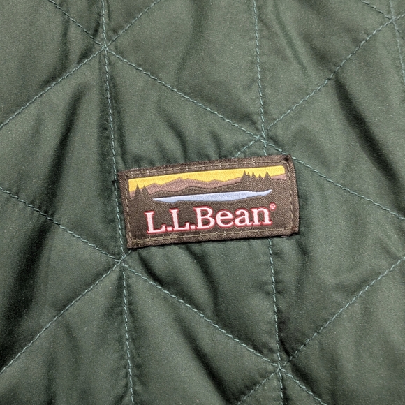 L.L. Bean Men's Green Quilted Jacket - Picture 2 of 8
